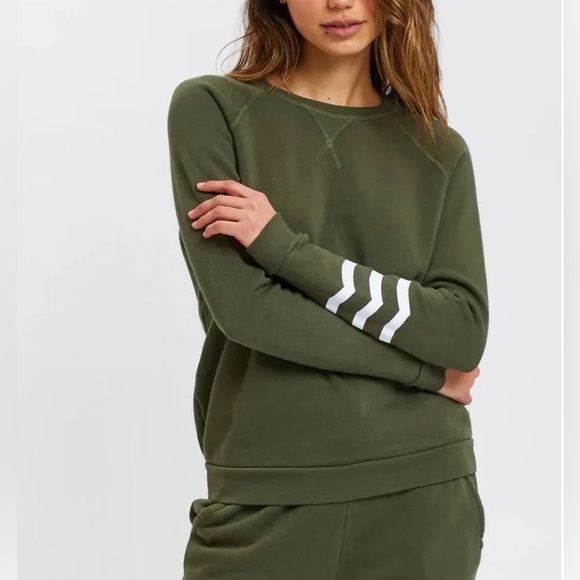 Sol Angeles Tops - Sol Angeles Coastall Waves Pullover Sz Large - NWT